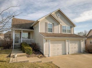 1713 Black Bear Ct, Raymore, MO 64083