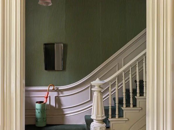 381 Union Street image 2 of 23