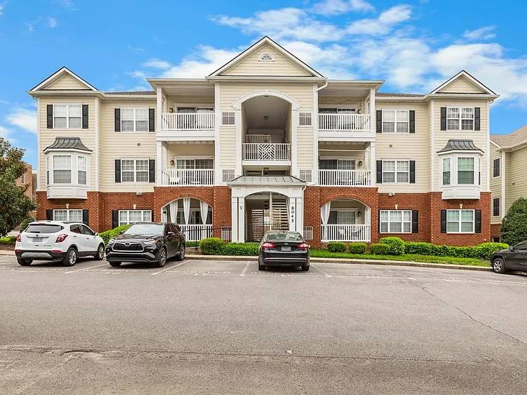 8045 Bienville Dr #5 — Photo 11