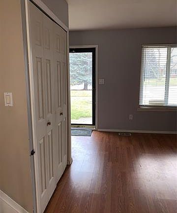 5th image of 33985 Little Mack Ave