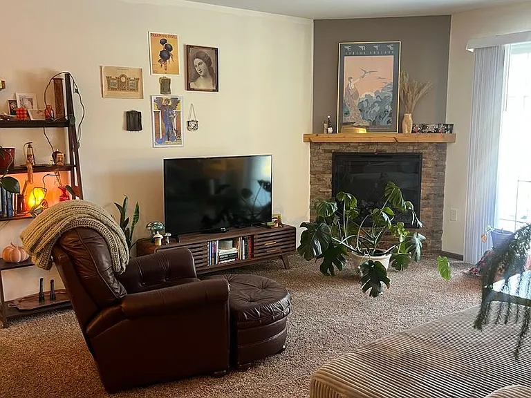 Pine Ridge Apartments — Photo 12