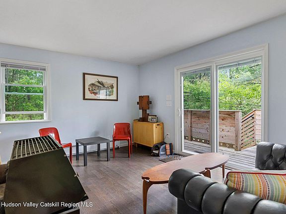 5th image of 44 Pine Creek Drive