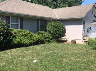109 SE Harvard Dr, Blue Springs, MO 64014