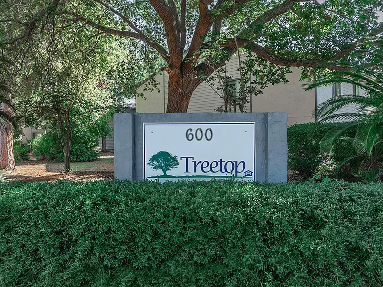 Treetop Apartments — Photo 13