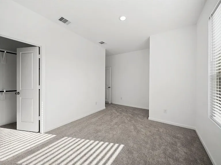 2515 Olivine Stone Dr — Photo 19