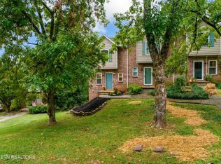 644 Shadywood Ln, Knoxville, TN 37923
