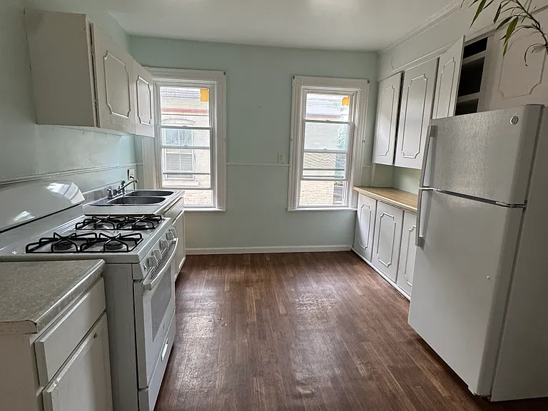 15 Scott St #2 — Photo 8