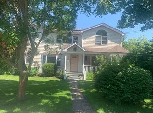 77 Alton Rd, Babylon, NY 11702