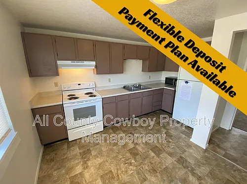 527 Spring Creek Dr Photo 1