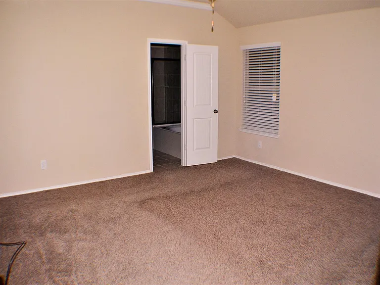 701 Cheyenne Dr — Photo 7