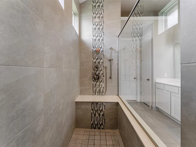 24014 Corinaldo Ct — Photo 31