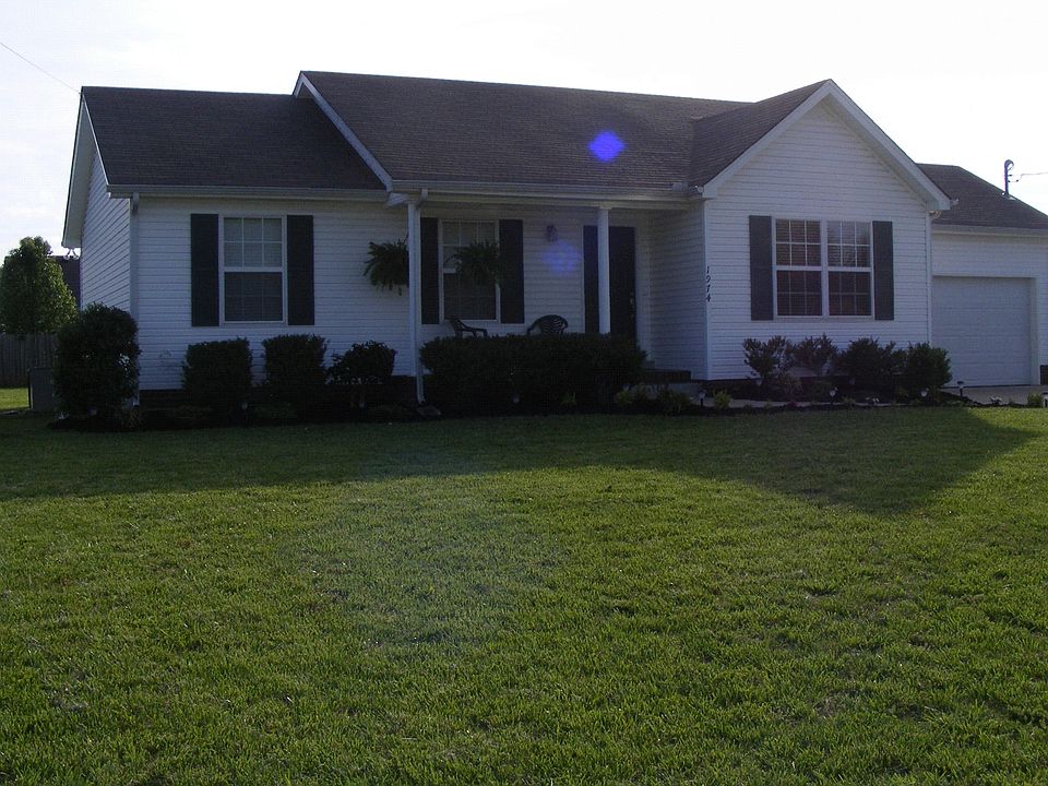 Nice Curb Appeal.  Fresh.