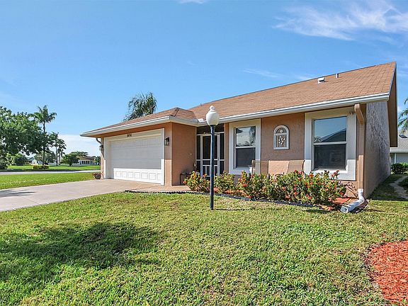 2nd image of 3874 Dafilee Circle