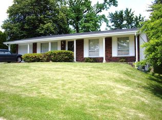 3535 Brookstone Dr, Florissant, MO 63033