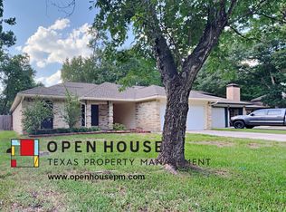 39 N Morningwood Ct, Spring, TX 77380