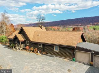 3250 Posey Hollow Rd, Berkeley Springs, WV 25411