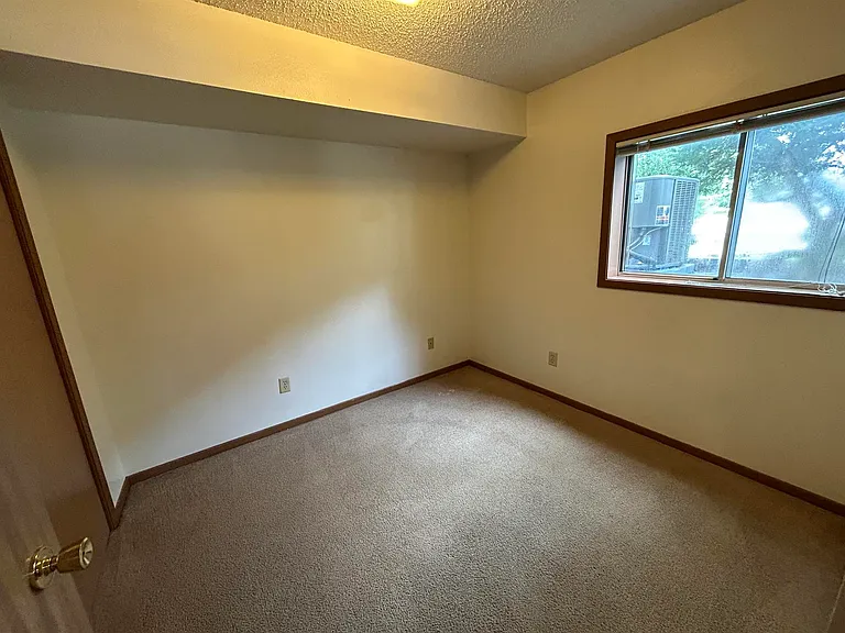 426 S Johnson St #C — Photo 8
