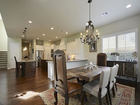5th image of 134 Carefree Cir