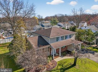 7 James Ave, Kendall Park, NJ 08824