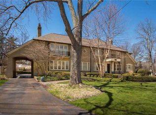 18102 Clifton Rd, Lakewood, OH