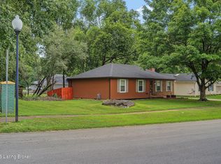 7010 Bartlett Rd, Louisville, KY 40218