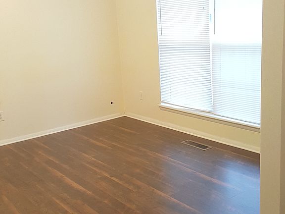 Dining/3rd bedroom/office