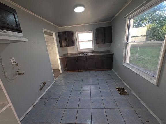 5th image of 6135 N 38th St