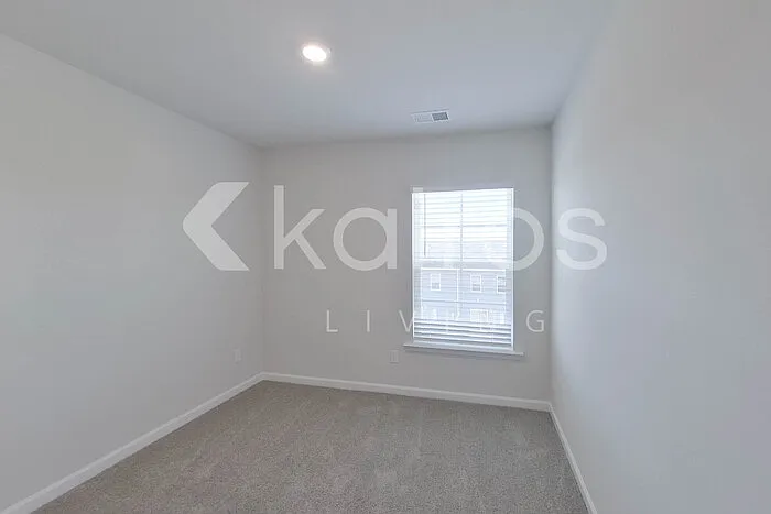 2431 Banyon Cir — Photo 15