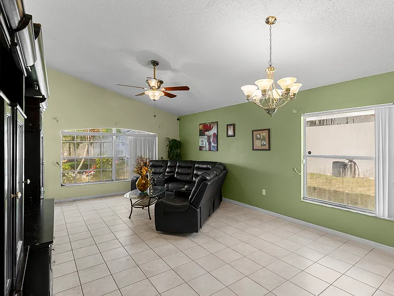 226 Jessamine Dr — Photo 8