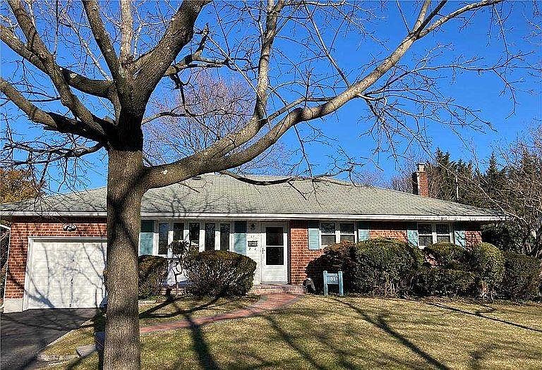 1st image of 511 Grover Ln