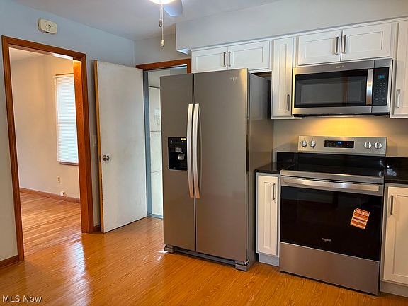 4th image of 5090 Lake Vista Dr