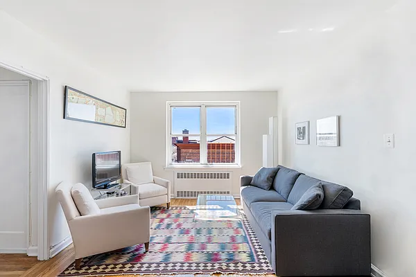 Sold by Compass | media 2