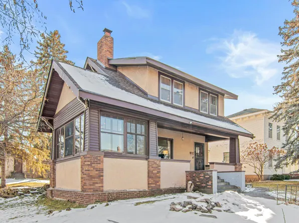 119 7th St W, Hastings, MN 55033