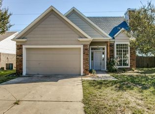 415 Merritt St, Grand Prairie, TX 75052