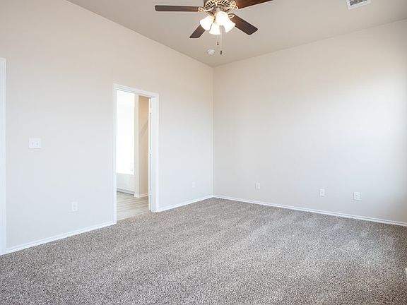 4th image of 9601 Sydney Dr