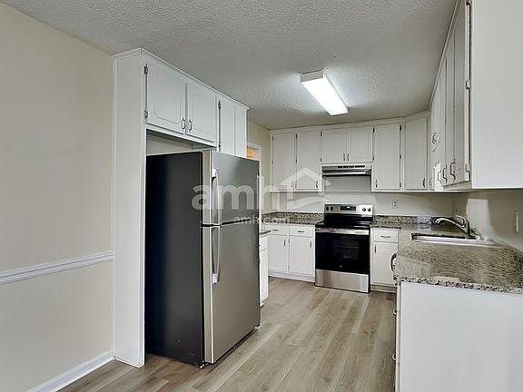 4th image of 304 High Point Pl