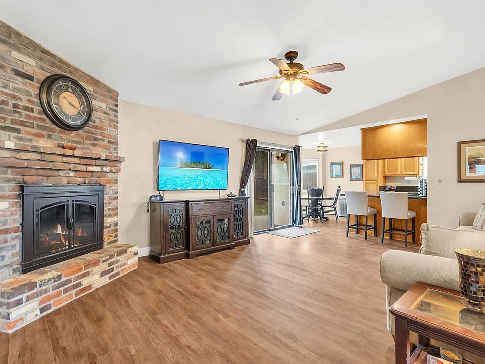 2nd image of 1337 Pilgrims Dr