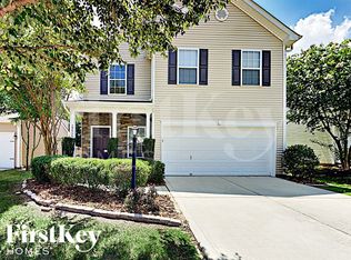 15535 Lakepoint Forest Dr, Charlotte, NC 28278