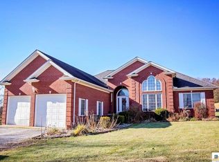 248 Eastview Dr, Horse Cave, KY 42749