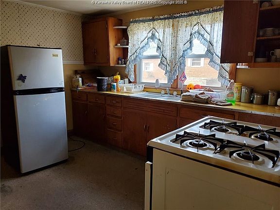 4th image of 1014 Gallatin St