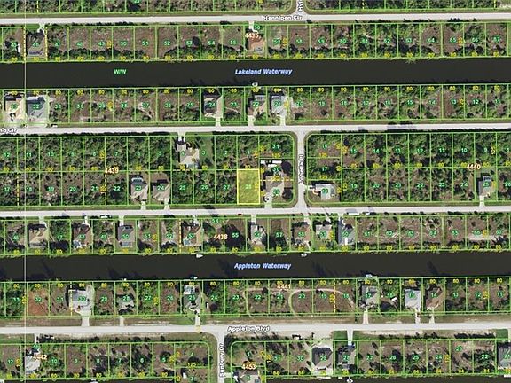 3rd image of 15417 Lakeland Cir