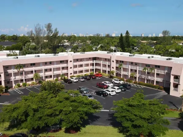 170 Turtle Lake Ct APT 309, Naples, FL 34105