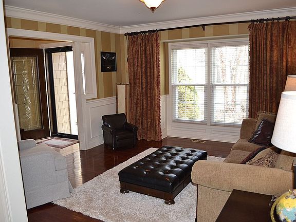 5th image of 10336 Ballentine St