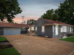 8914 7th St NE, Blaine, MN 55434