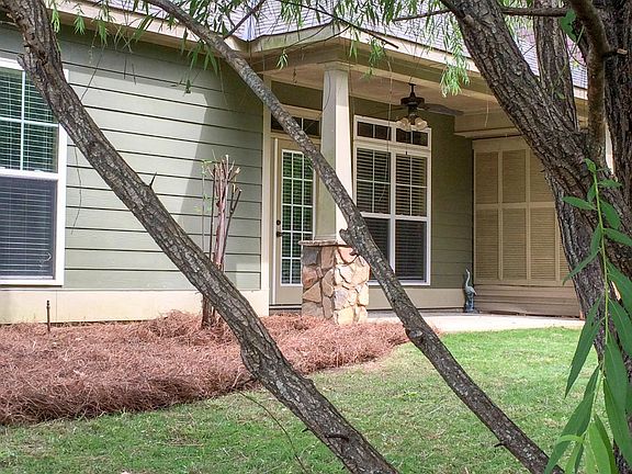 back yard view of patio