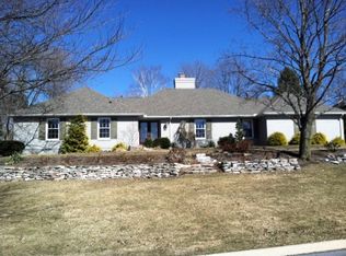 1016 Greenbriar Dr, State College, PA 16801