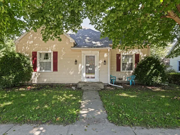 200 E Elm St, Gaston, IN 47342