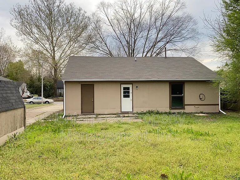 3681 Barberry St — Photo 27