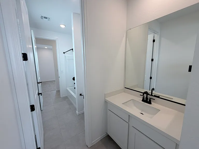 24172 W Raymond St — Photo 44