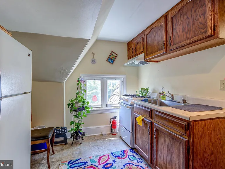 200 S Church St #1 — Photo 8